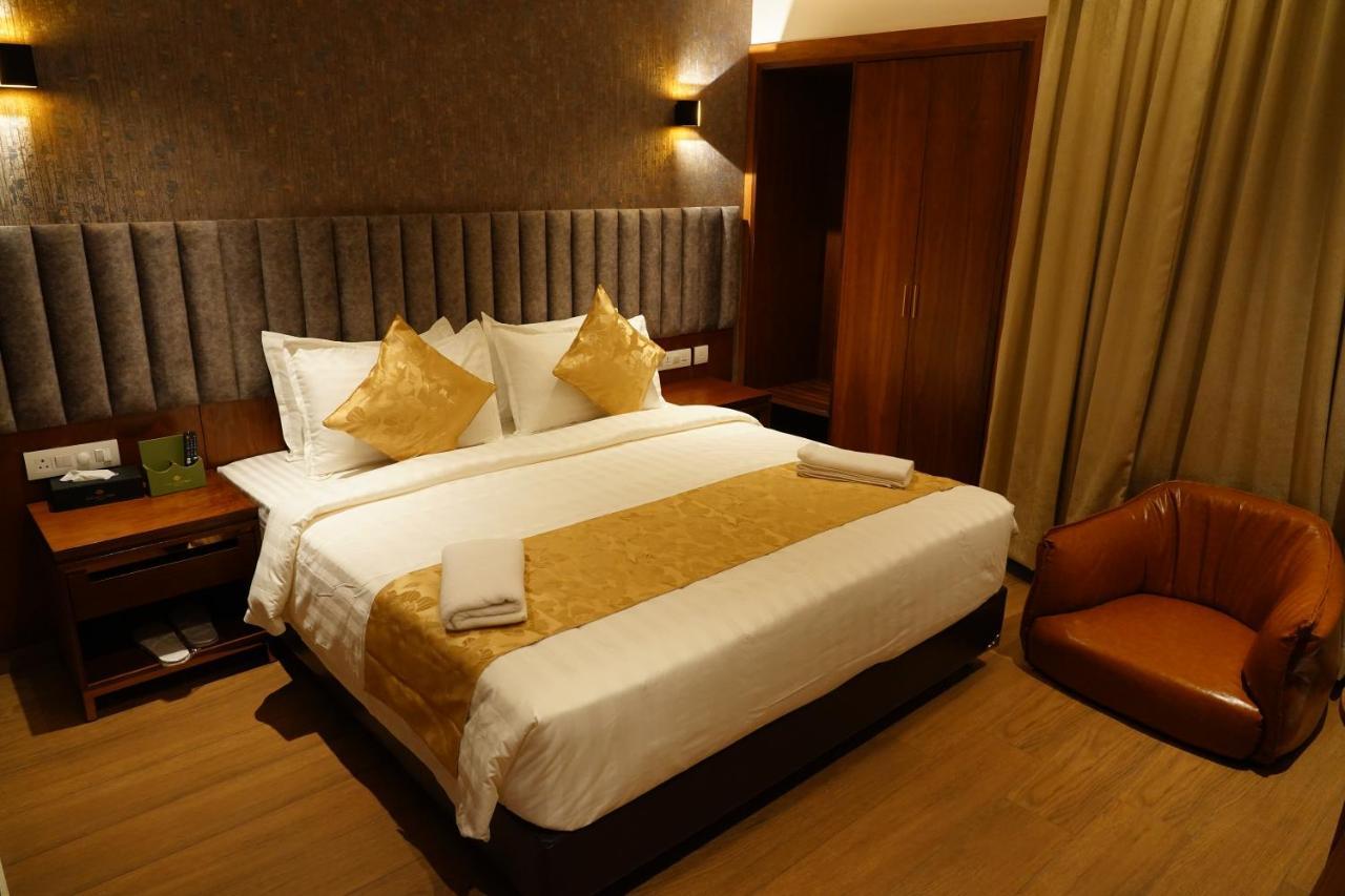 The Kings Park Grand-Near Us Consulate Hotell Chennai Exteriör bild