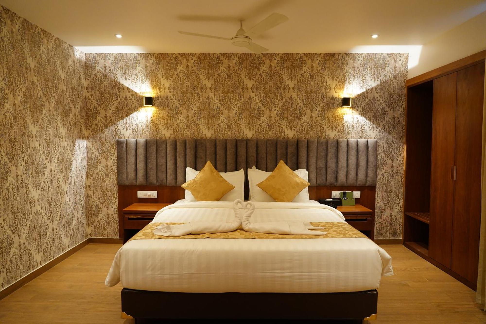 The Kings Park Grand-Near Us Consulate Hotell Chennai Exteriör bild