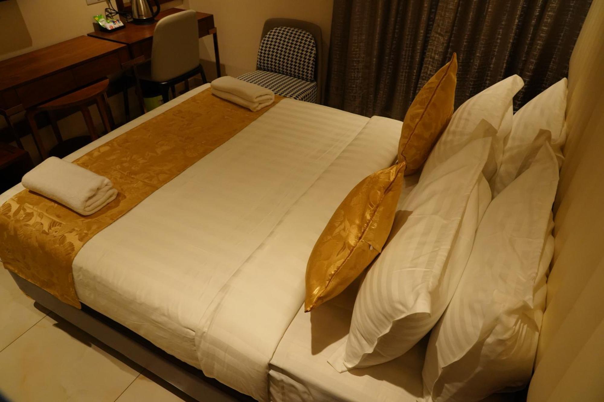 The Kings Park Grand-Near Us Consulate Hotell Chennai Exteriör bild